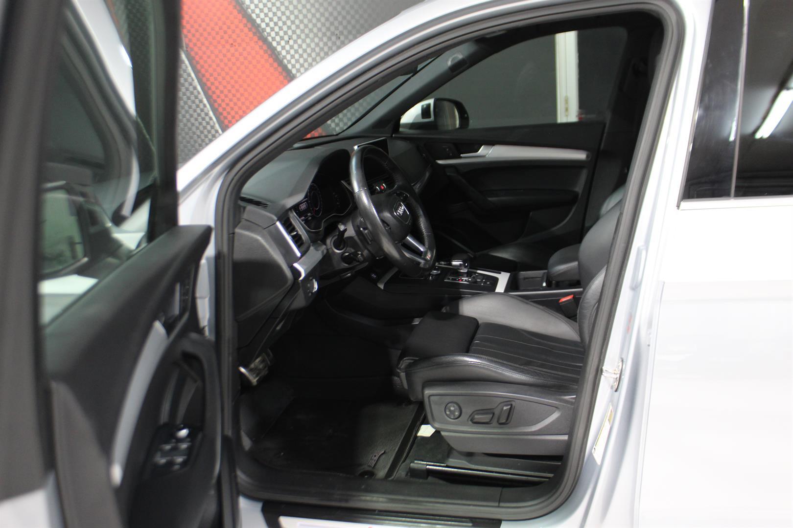 Audi Q5 2018 - Image 10