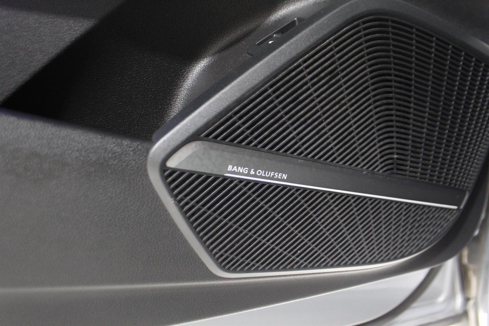 Audi Q5 2018 - Image 9