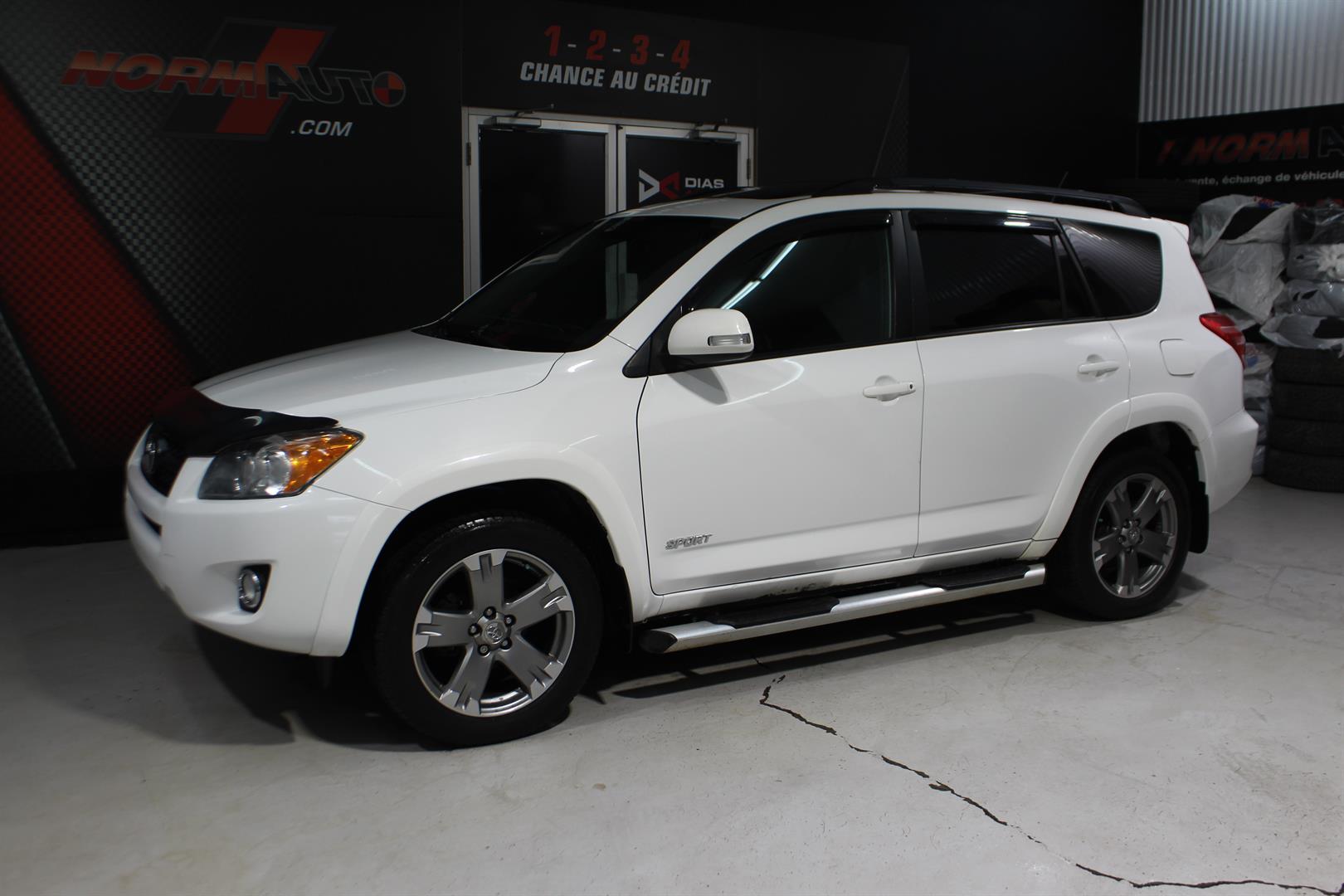 Toyota RAV4 2012 - Image 2