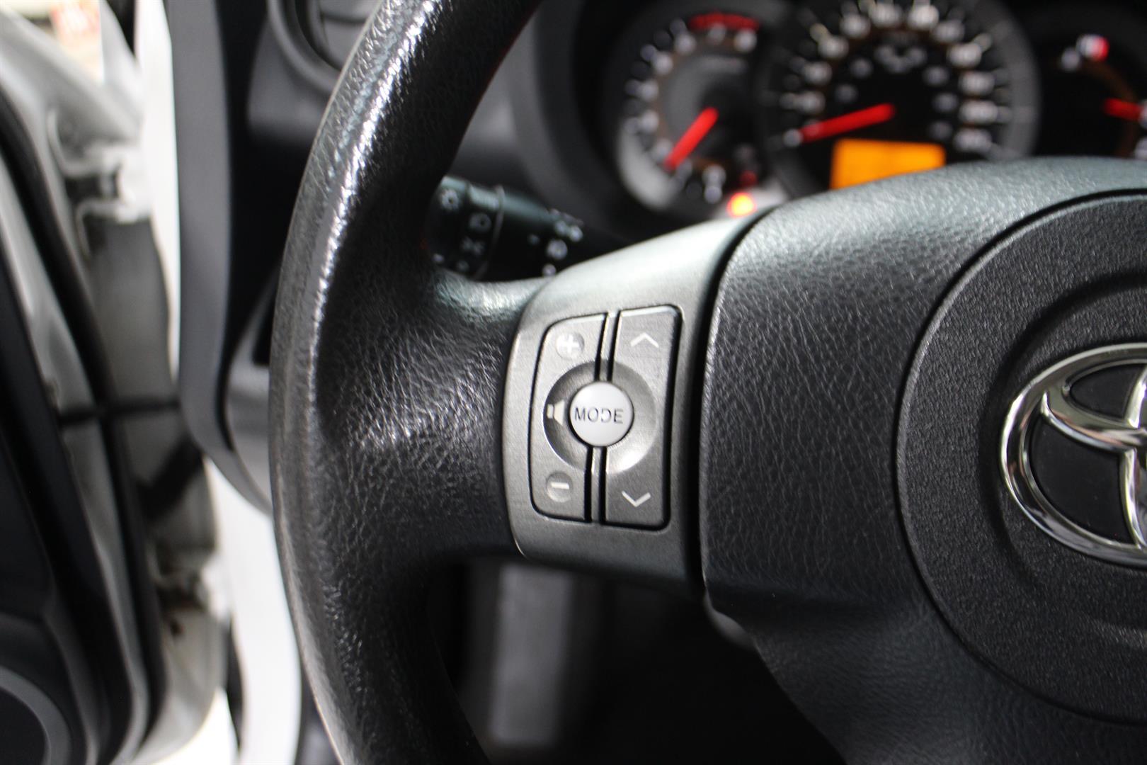 Toyota RAV4 2012 - Image 14