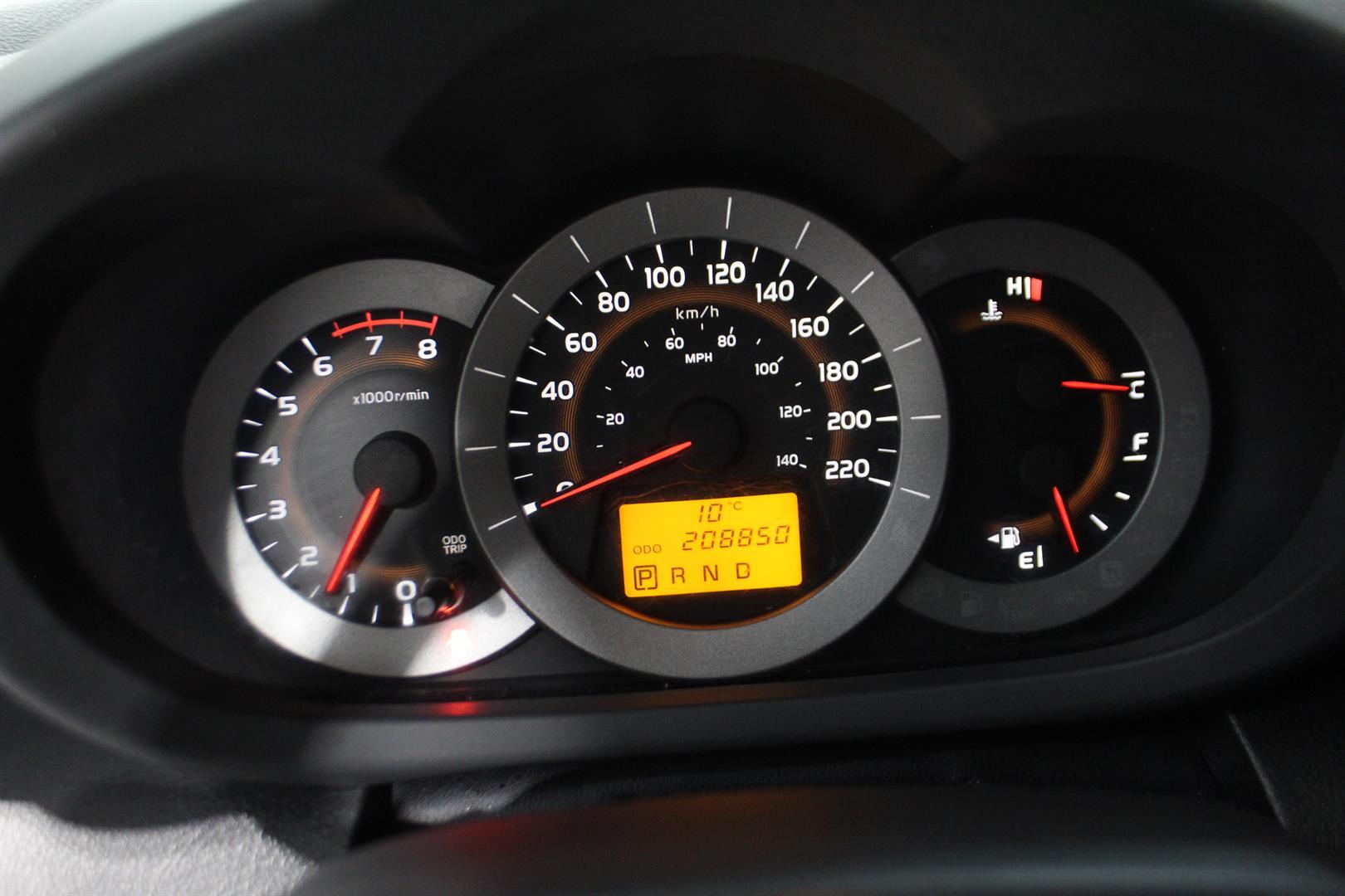 Toyota RAV4 2012 - Image 16