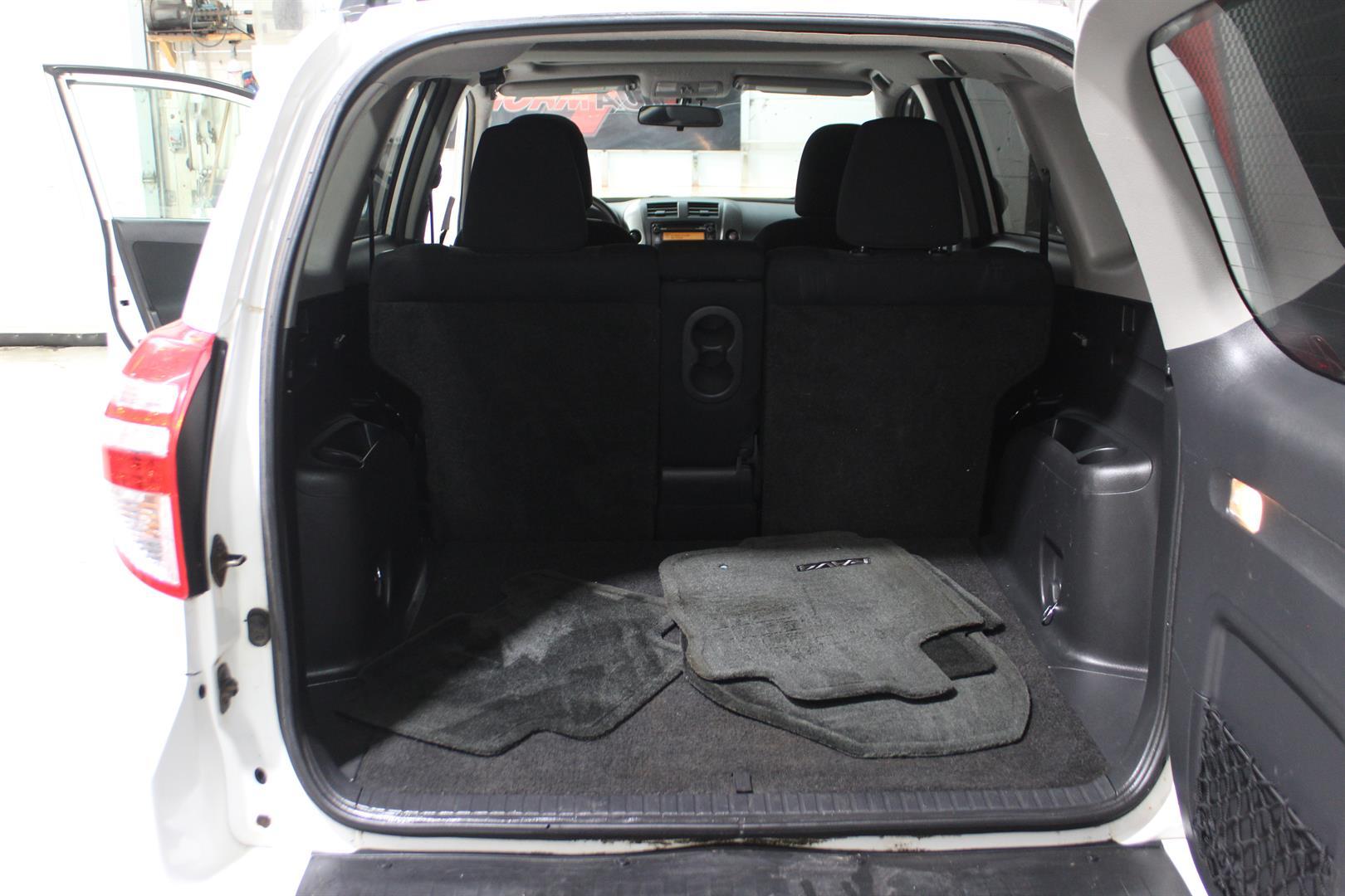 Toyota RAV4 2012 - Image 23