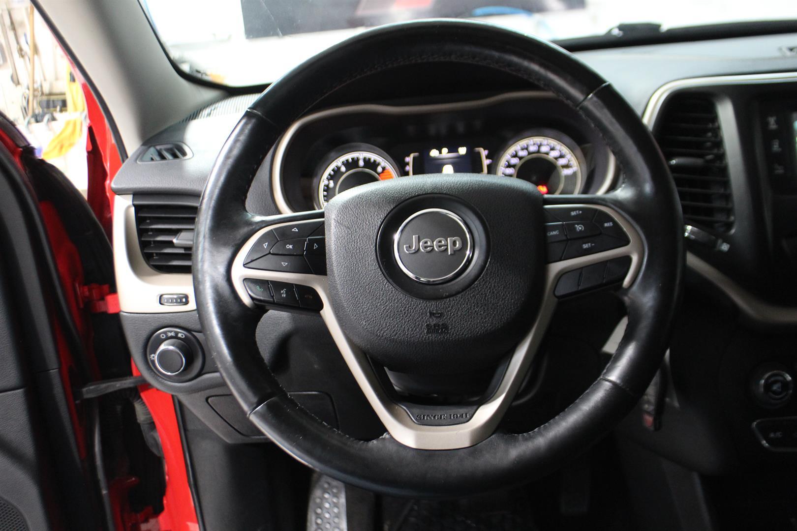 Jeep Cherokee 2018 - Image 13