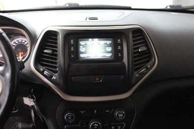 Jeep Cherokee 2018 - Thumbnail 17