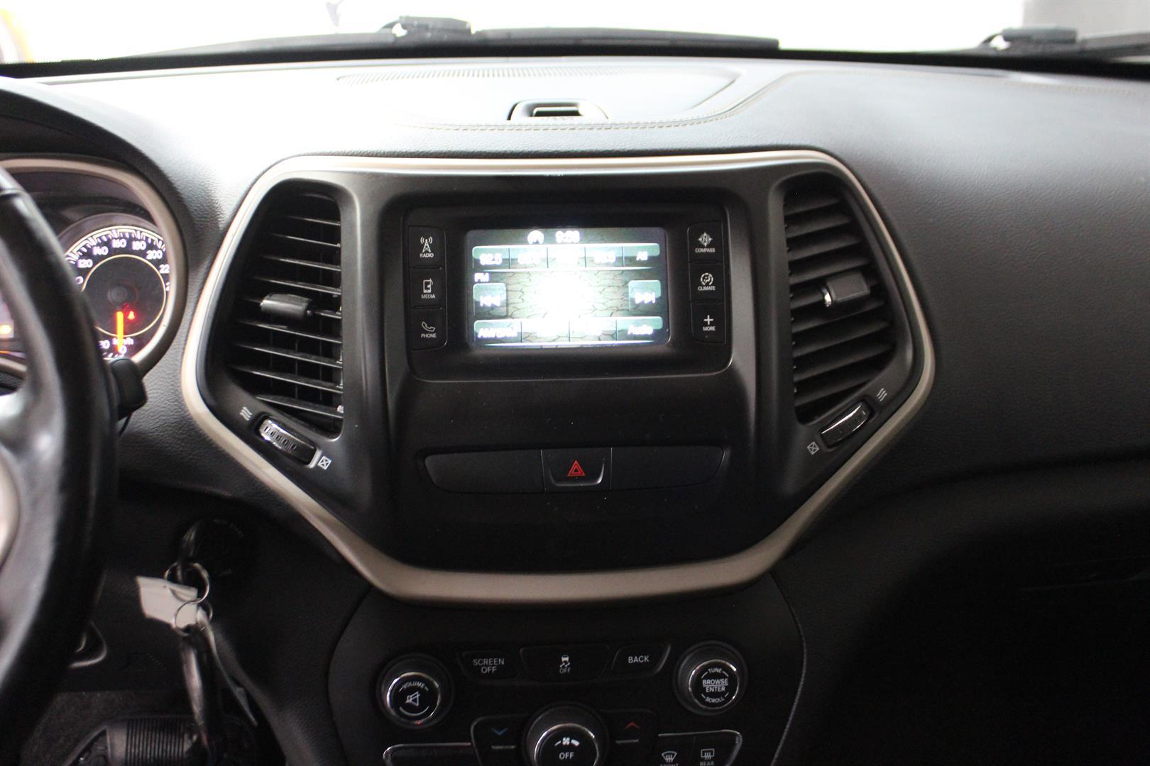 Jeep Cherokee 2018 - Image 17