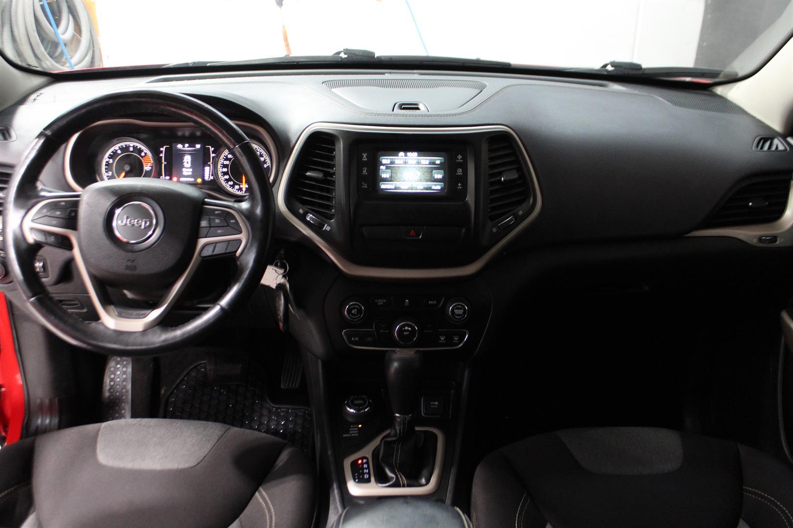 Jeep Cherokee 2018 - Image 12