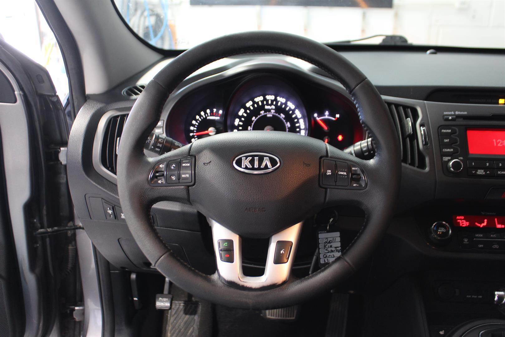 Kia Sportage 2011 - Image 14