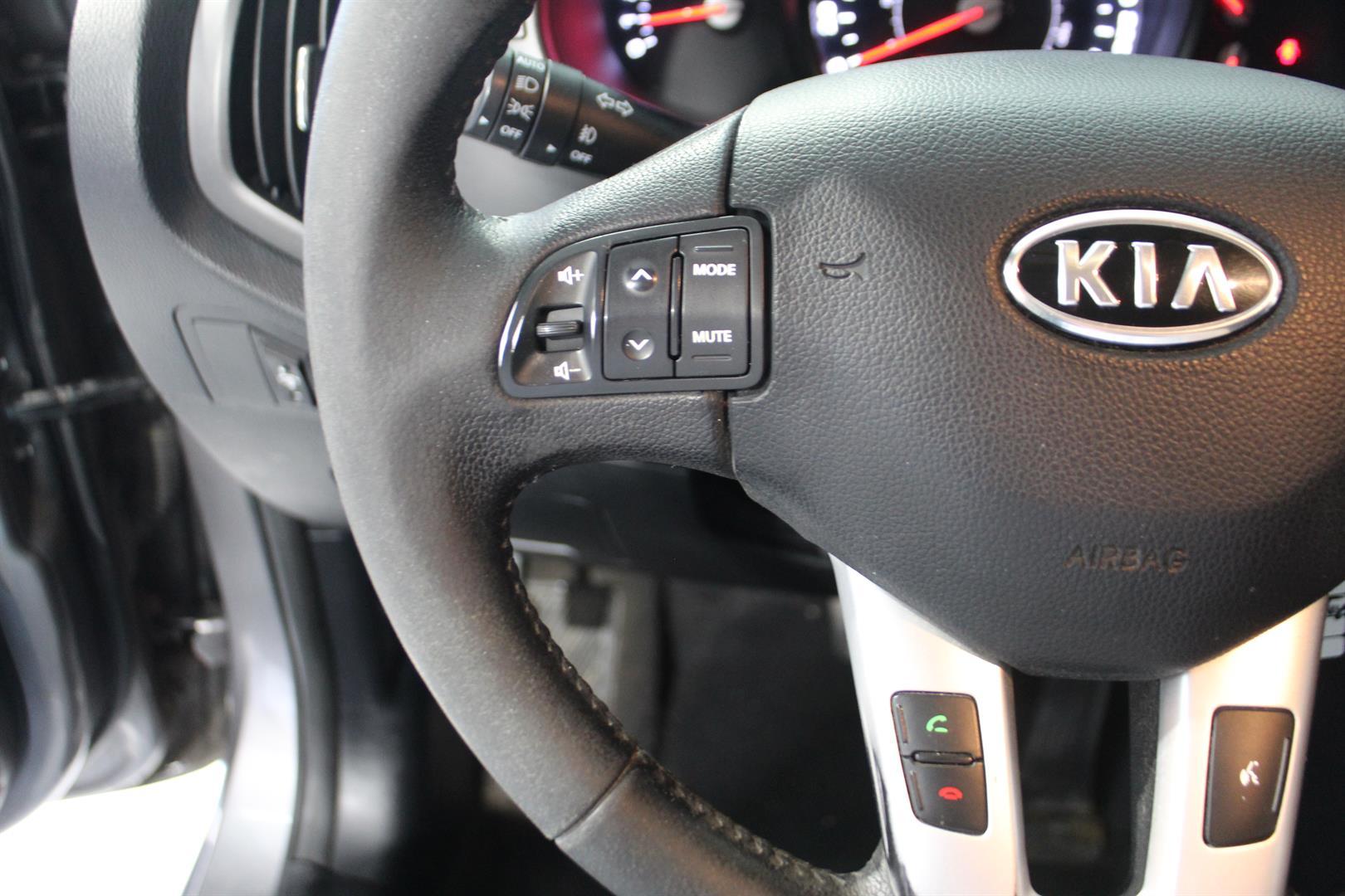 Kia Sportage 2011 - Image 15