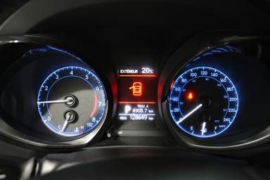 Toyota Corolla 2015 - Thumbnail 16