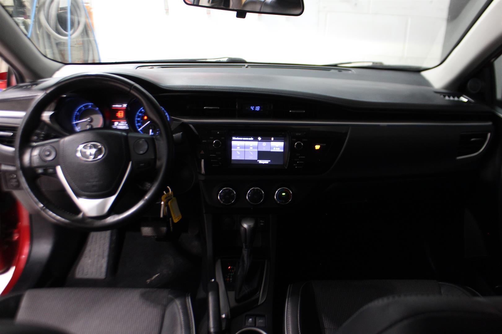 Toyota Corolla 2015 - Image 12