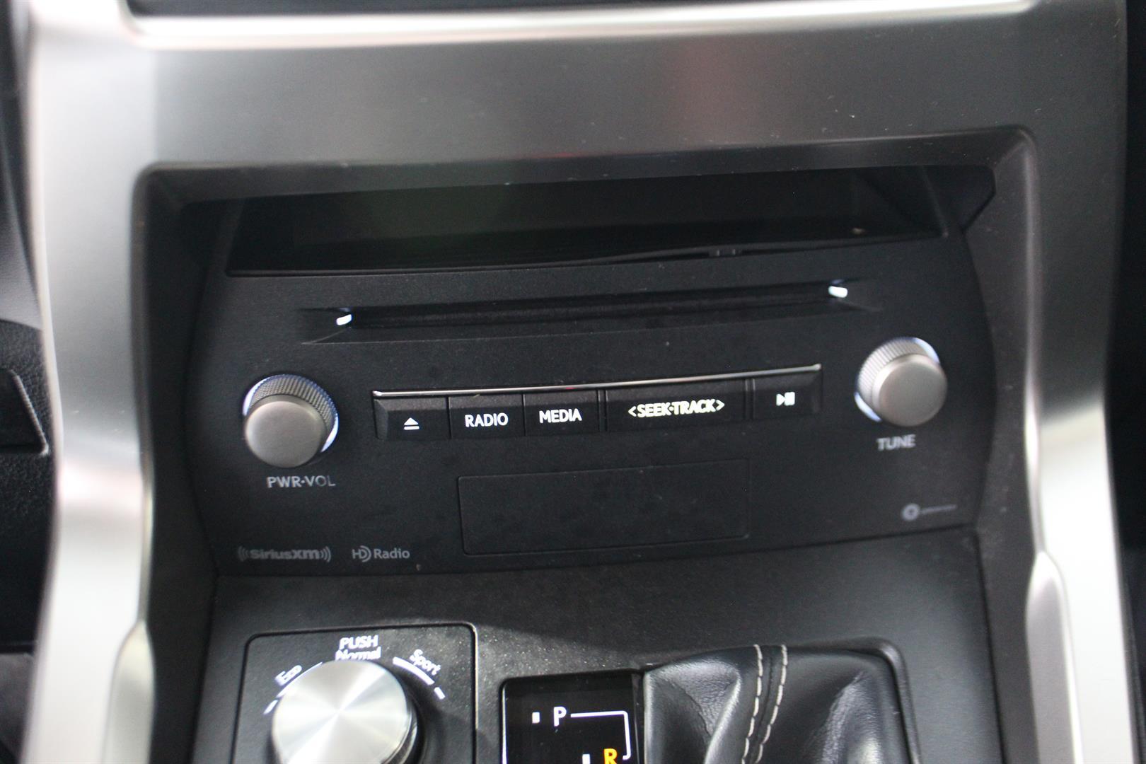 Lexus NX 2019 - Image 26