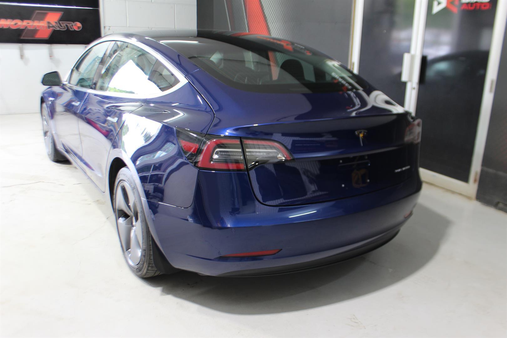 Tesla Model 3 2018 - Image 7