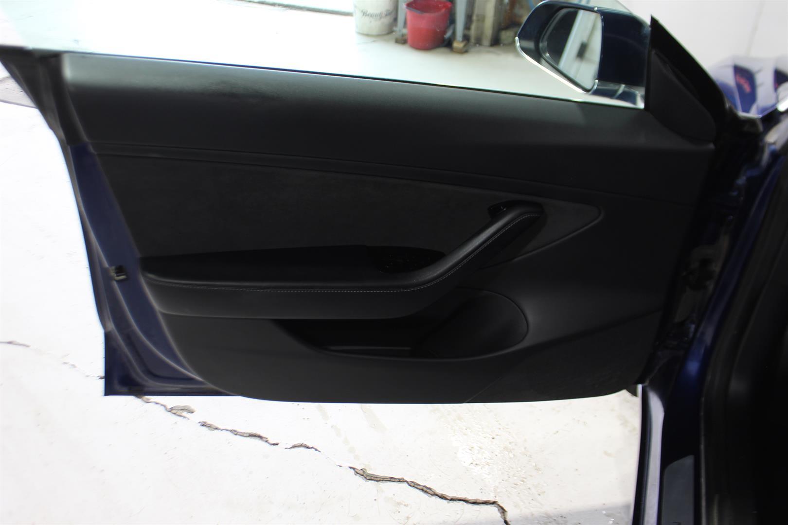 Tesla Model 3 2018 - Image 9