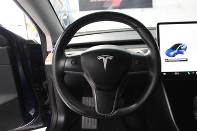 Tesla Model 3 2018 - Thumbnail 14