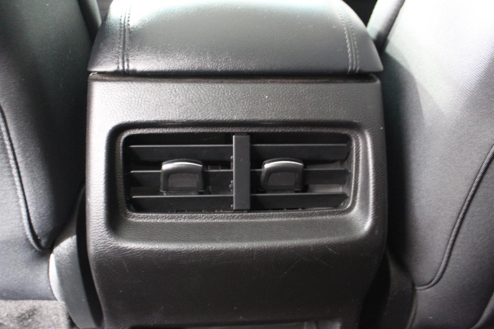 Ford EDGE 2018 - Image 28