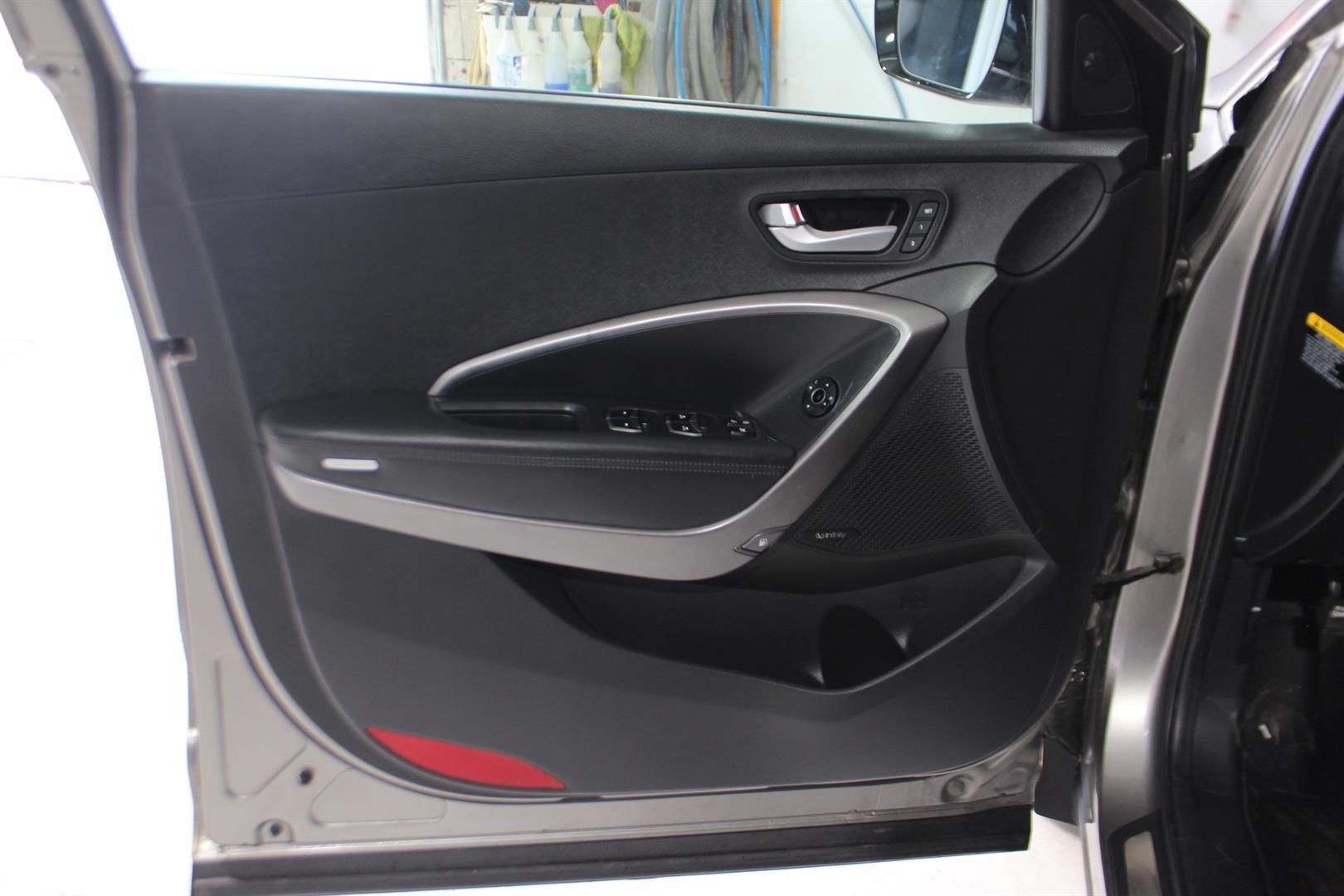 Hyundai SANTA FE SPORT 2015 - Image 10