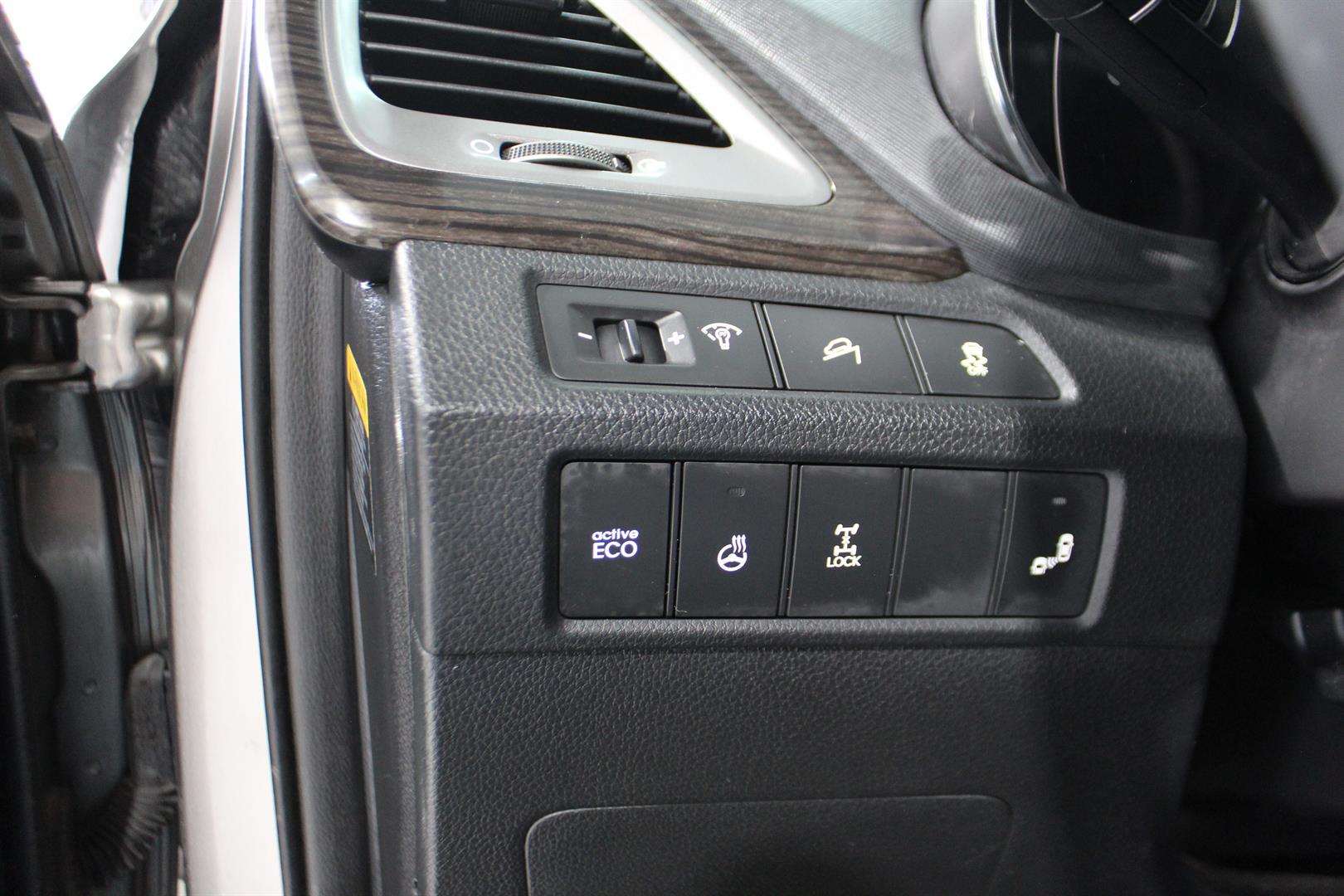 Hyundai SANTA FE SPORT 2015 - Image 13