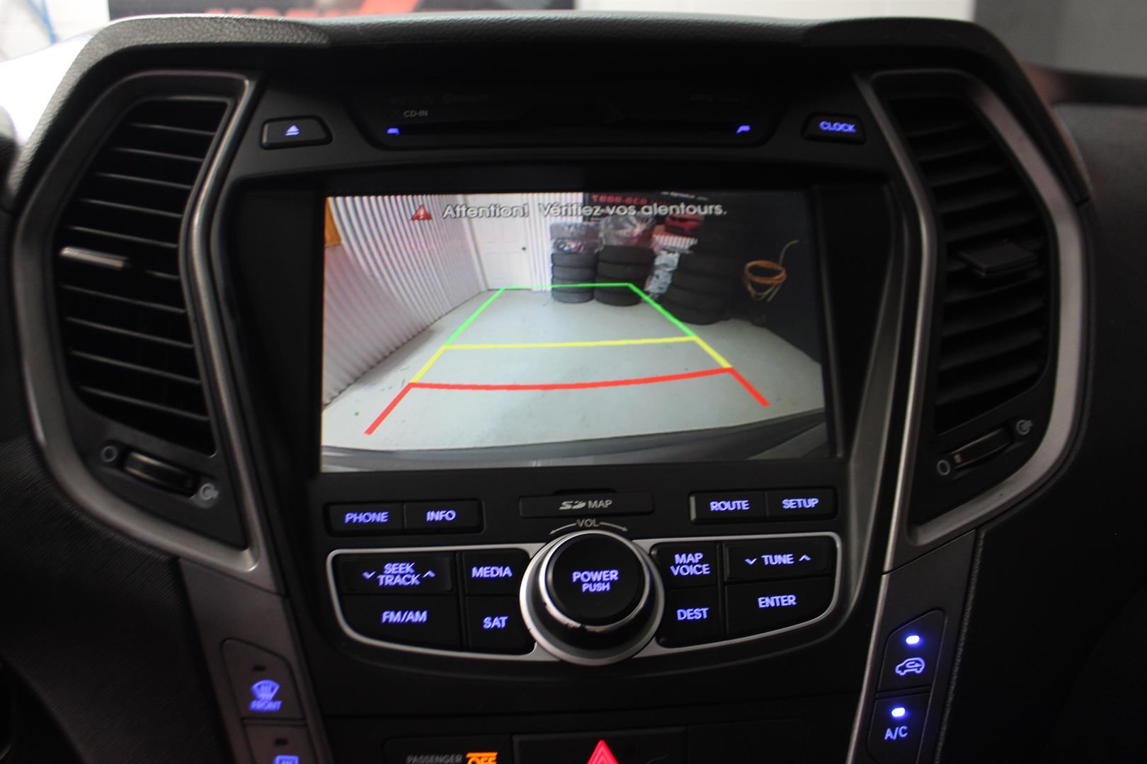 Hyundai SANTA FE SPORT 2015 - Image 22