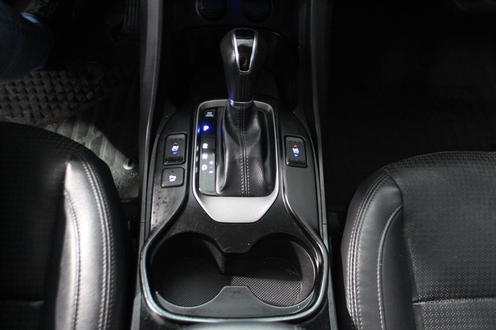 Hyundai SANTA FE SPORT 2015 - Image 24