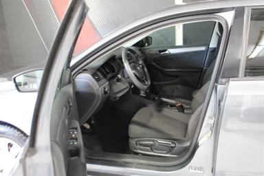 Volkswagen Jetta Sedan 2016 - Thumbnail 11