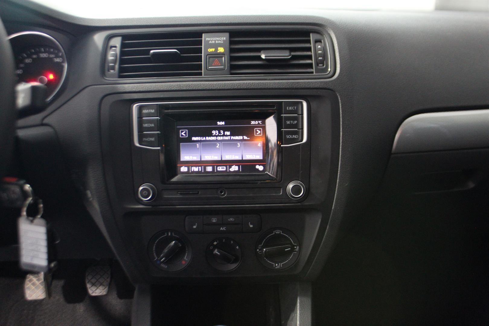 Volkswagen Jetta Sedan 2016 - Image 18