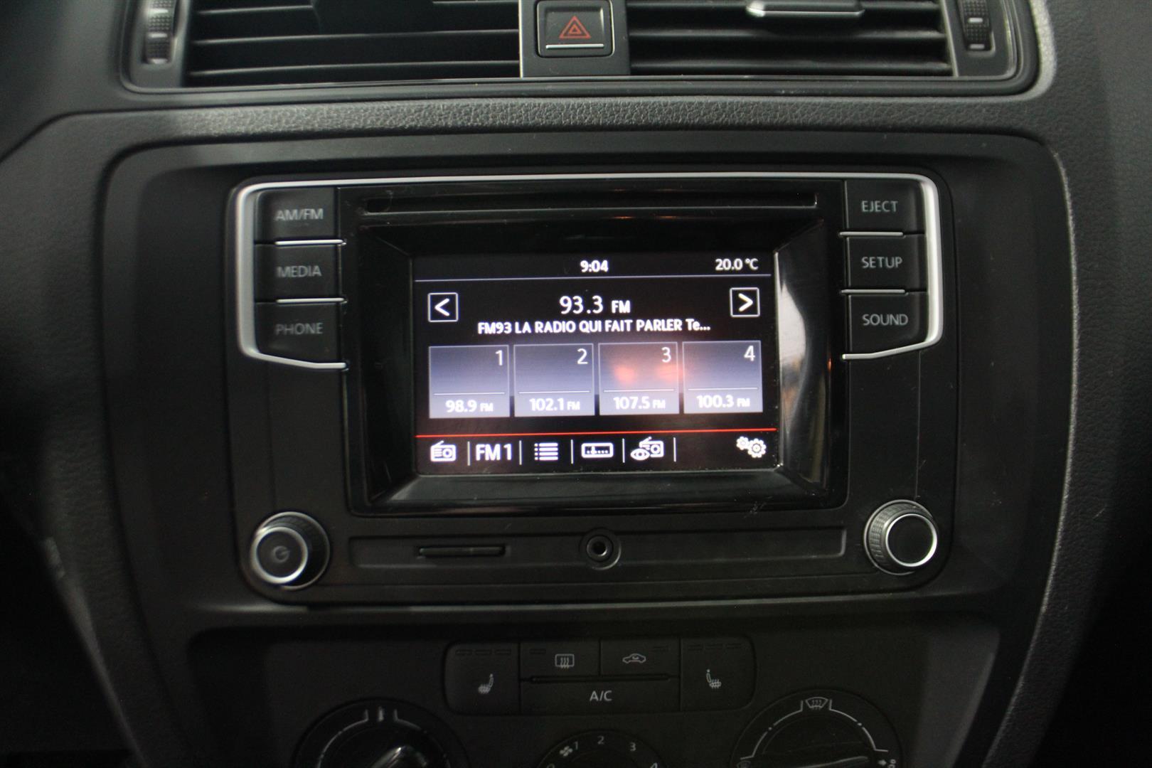 Volkswagen Jetta Sedan 2016 - Image 19