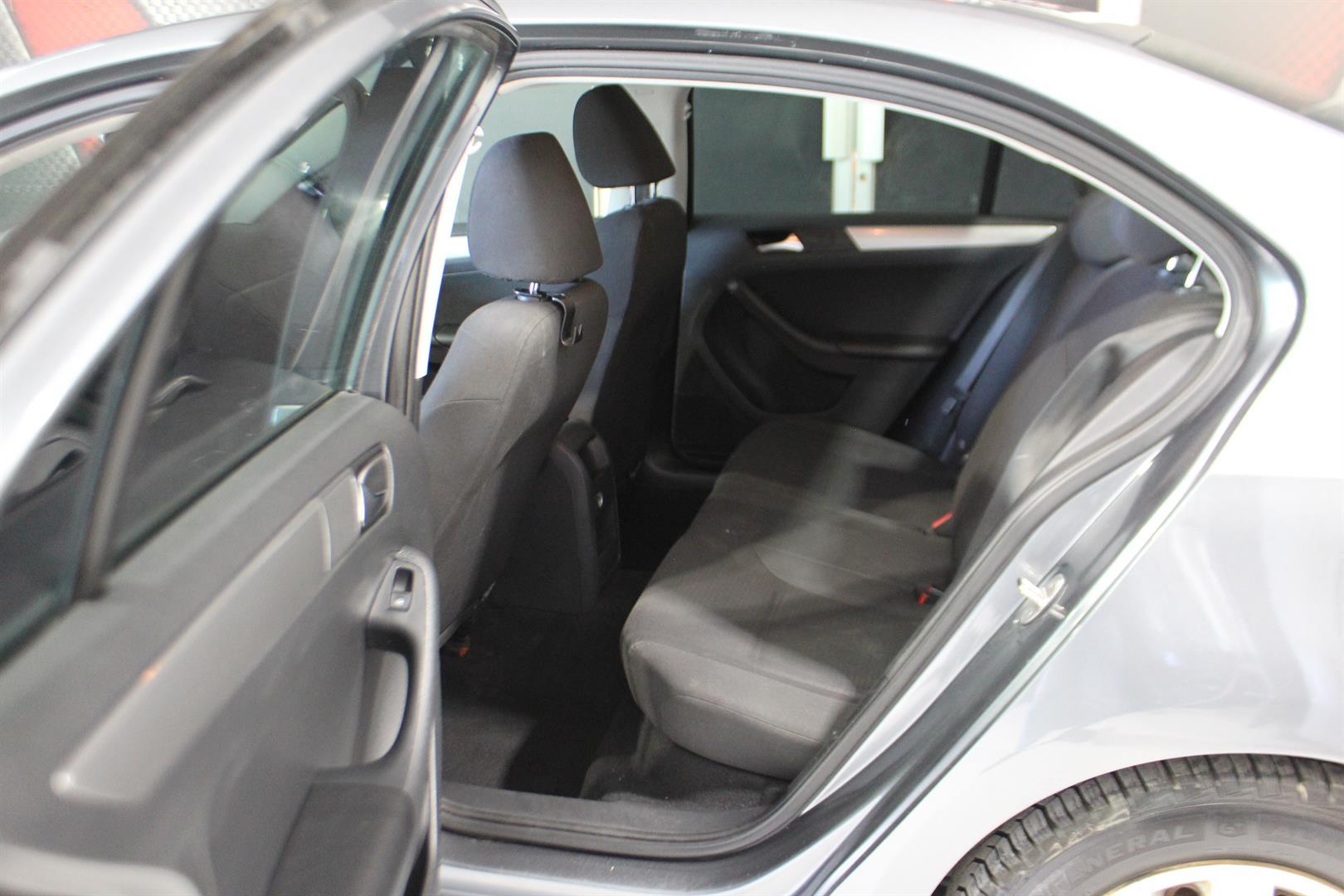 Volkswagen Jetta Sedan 2016 - Image 24