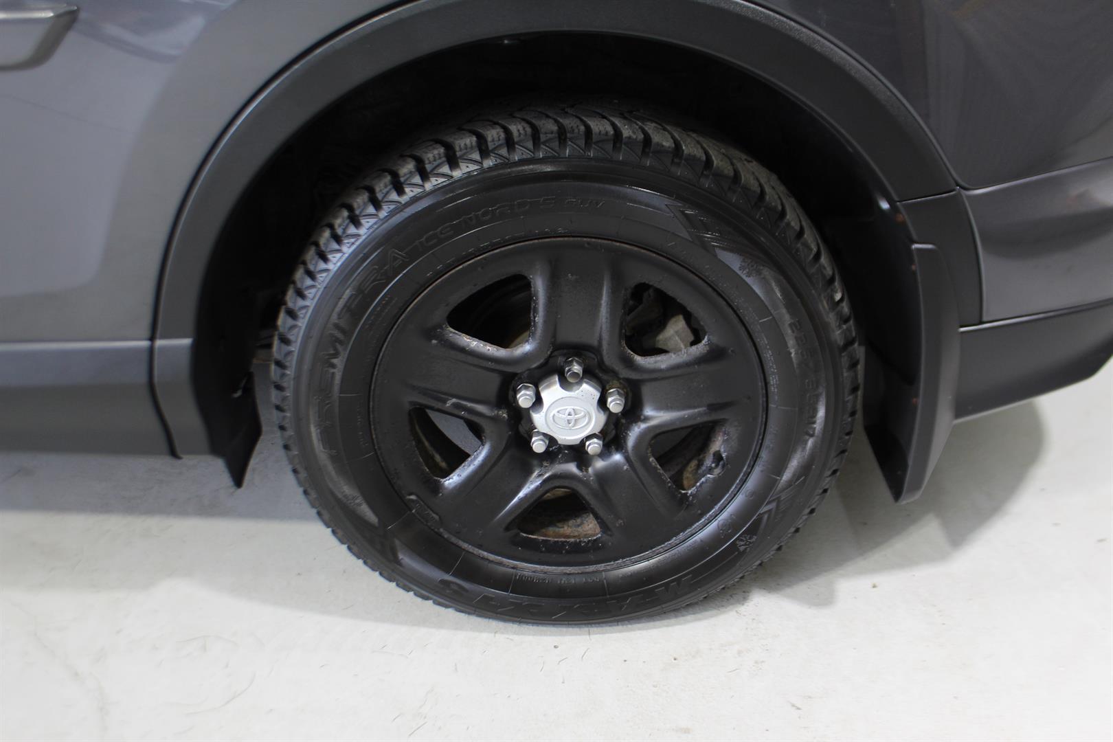 Toyota RAV4 2016 - Image 9