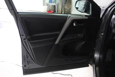 Toyota RAV4 2016 - Thumbnail 10