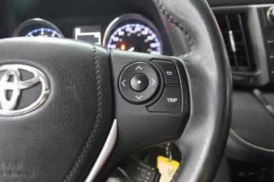 Toyota RAV4 2016 - Thumbnail 18