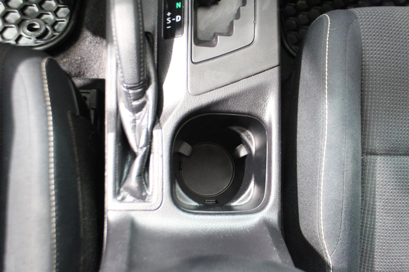 Toyota RAV4 2016 - Image 25