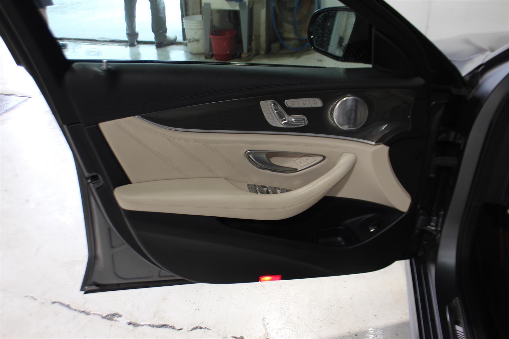 Mercedes-benz E-Class 2019 - Image 9