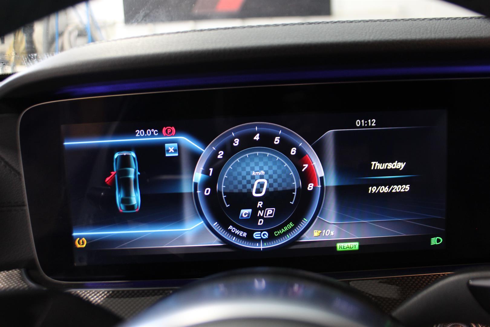 Mercedes-benz E-Class 2019 - Image 17