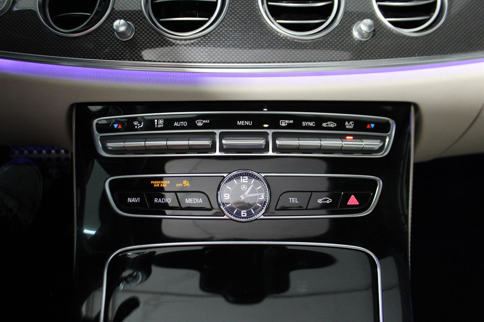 Mercedes-benz E-Class 2019 - Image 23