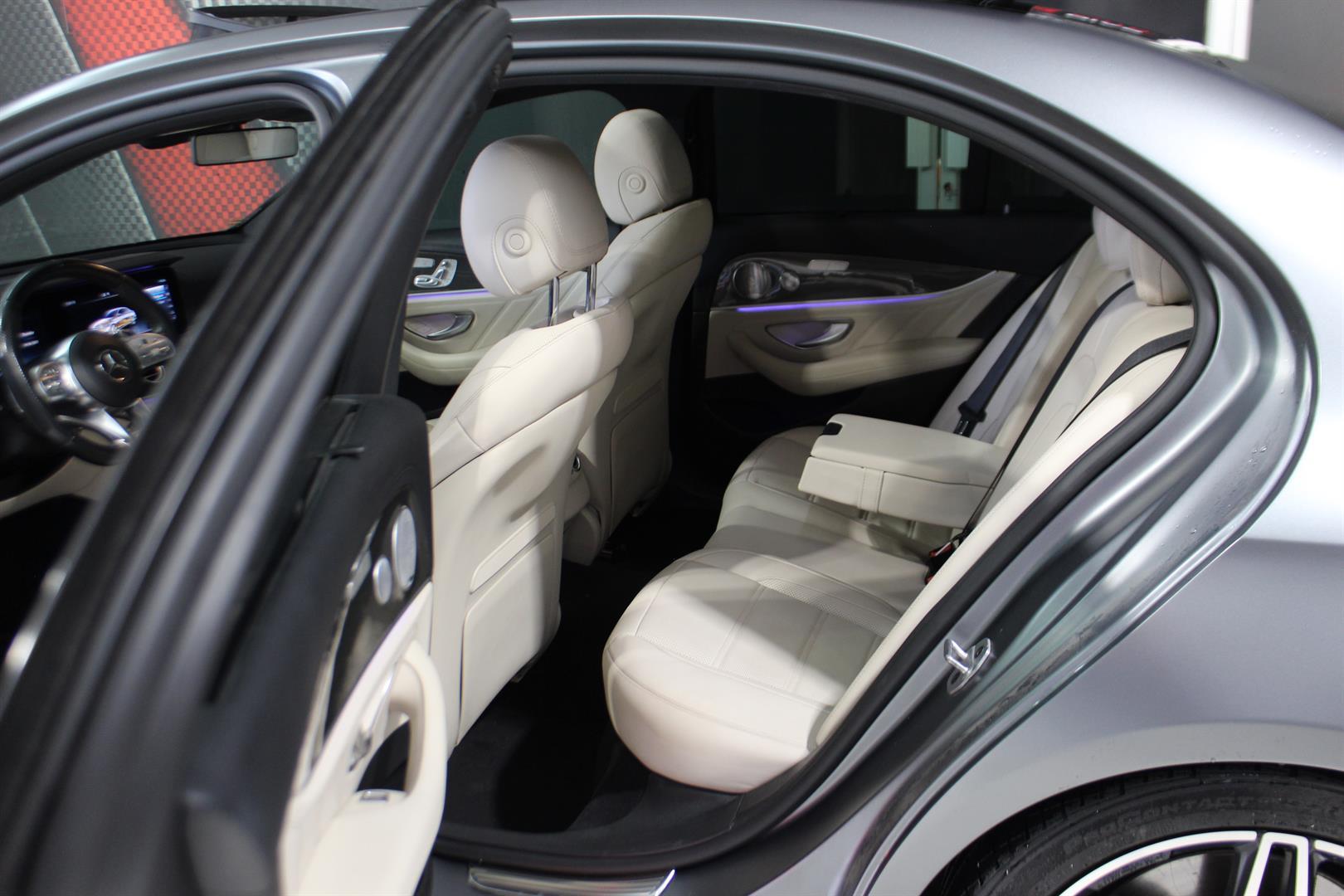 Mercedes-benz E-Class 2019 - Image 27