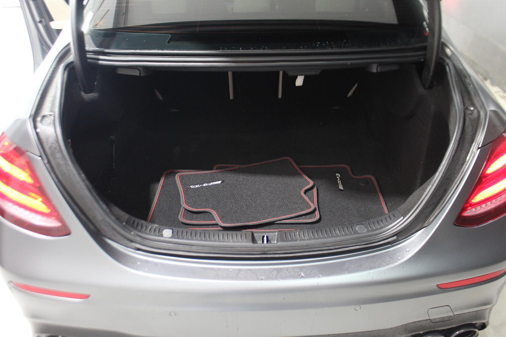 Mercedes-benz E-Class 2019 - Image 28