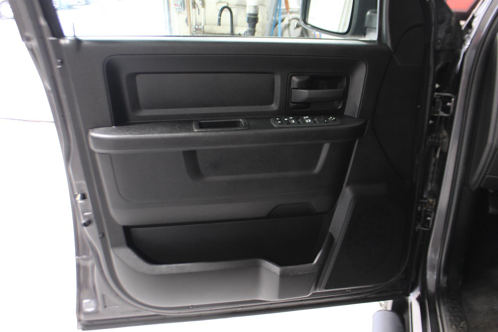 Ram 1500 Classic 2021 - Image 8