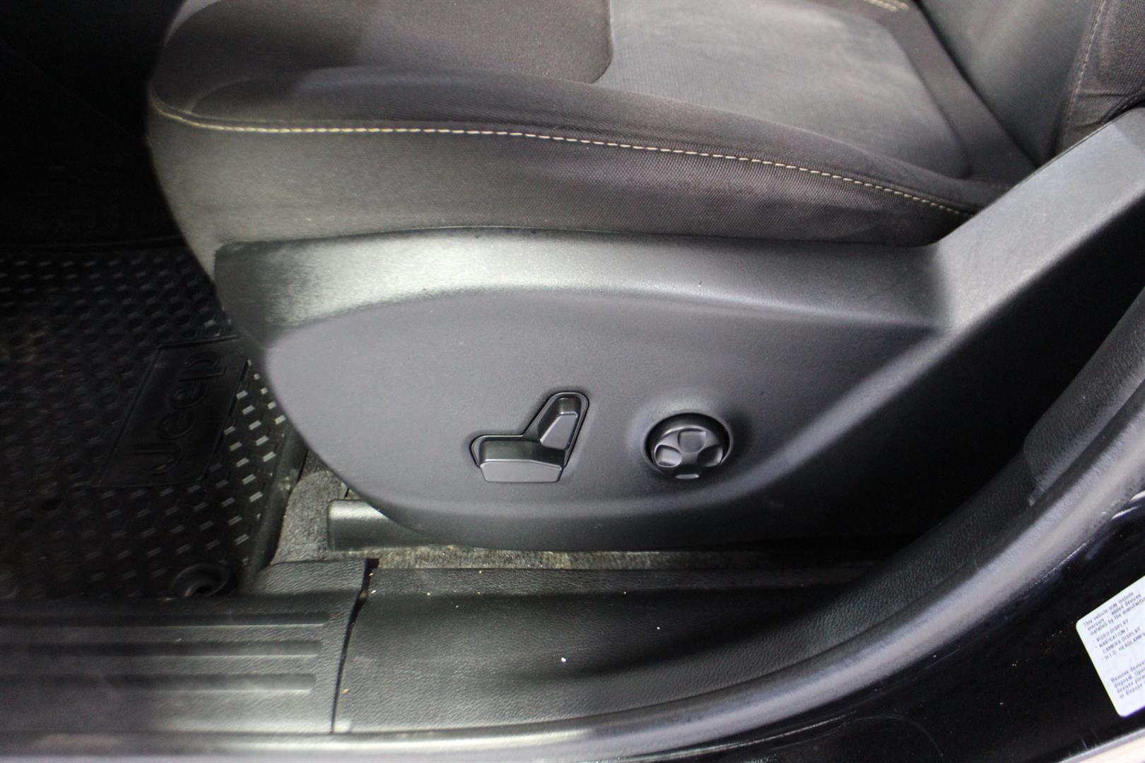 Jeep Cherokee 2017 - Image 11