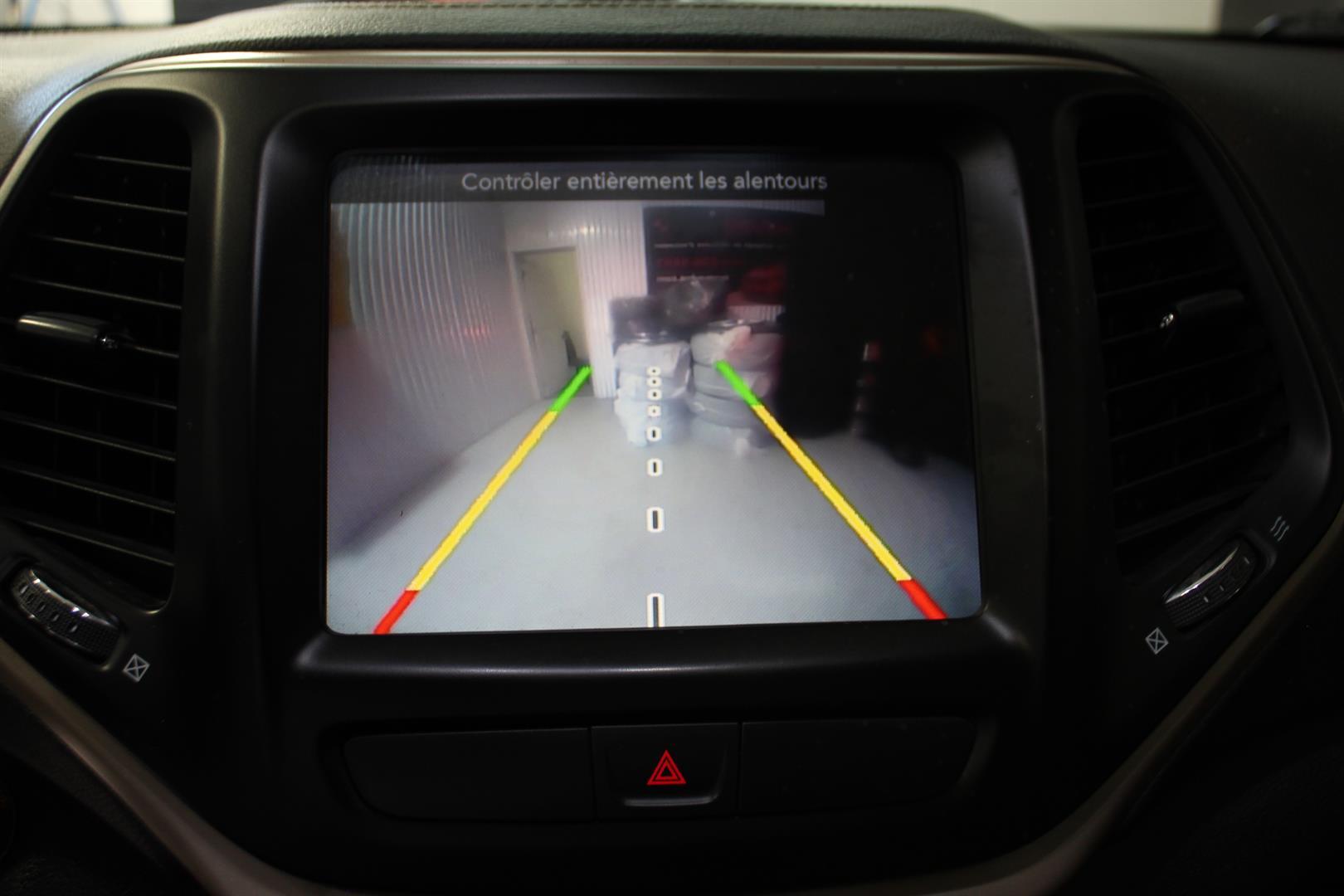 Jeep Cherokee 2017 - Image 24