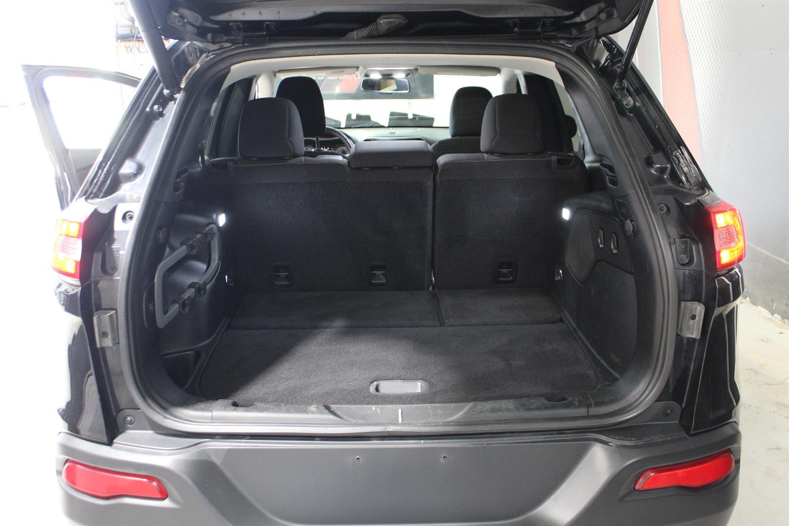 Jeep Cherokee 2017 - Image 30