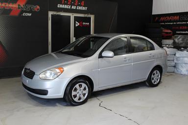 Hyundai Accent 2010 - Thumbnail 2