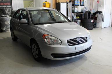 Hyundai Accent 2010 - Thumbnail 5