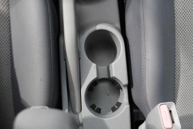 Hyundai Accent 2010 - Thumbnail 19