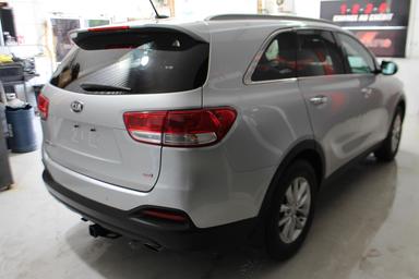 Kia Sorento 2017 - Thumbnail 6