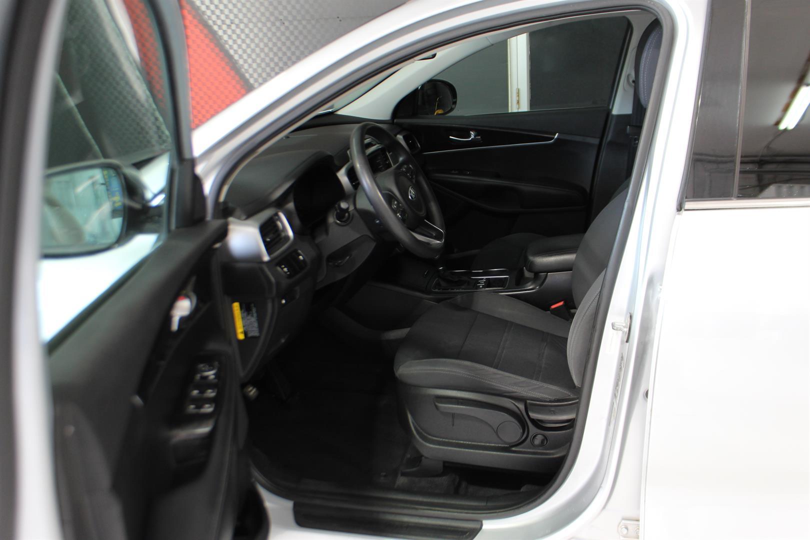 Kia Sorento 2017 - Image 10