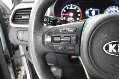 Kia Sorento 2017 - Thumbnail 14