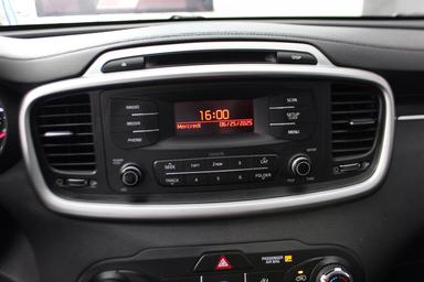 Kia Sorento 2017 - Thumbnail 18