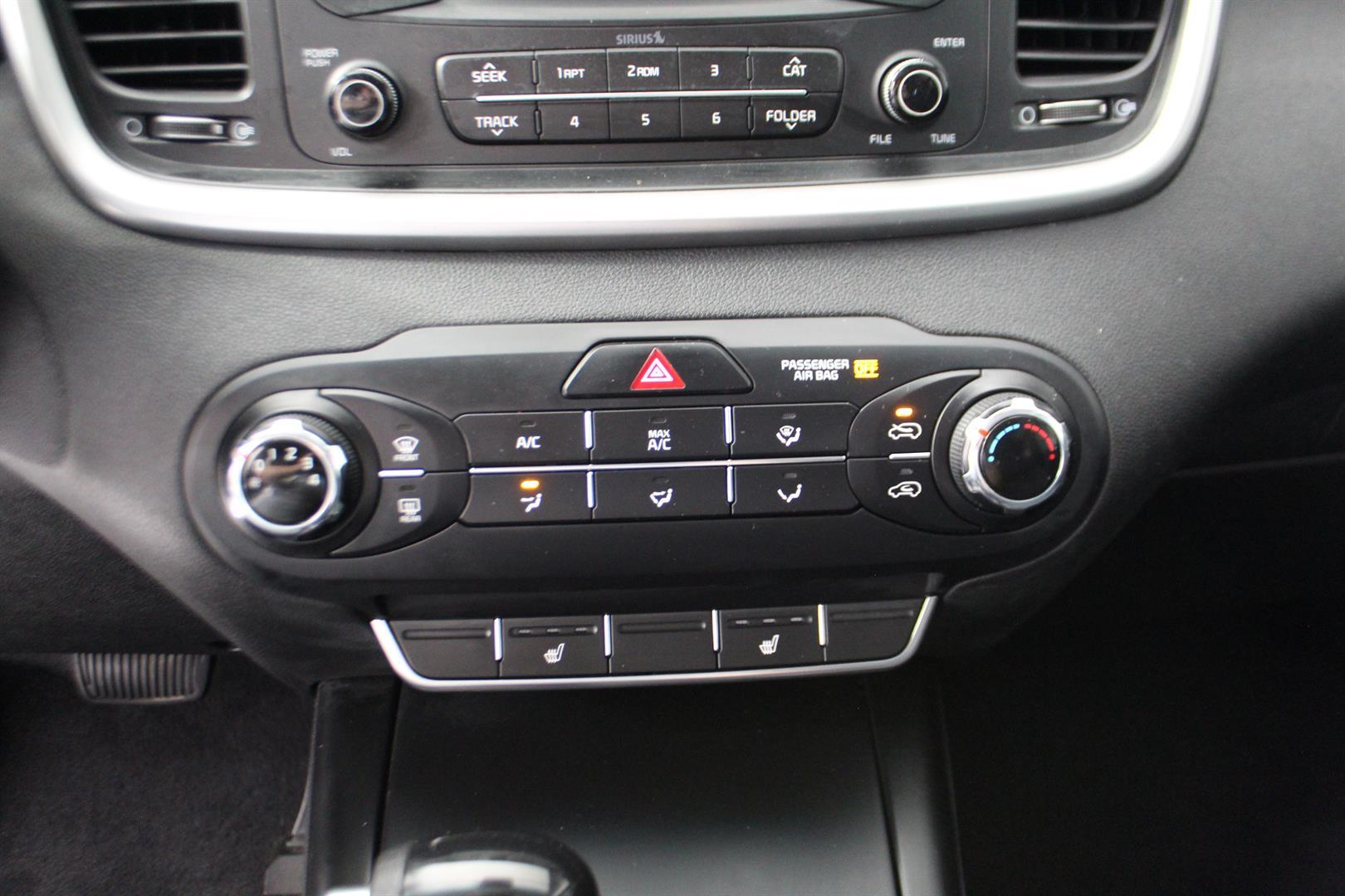 Kia Sorento 2017 - Image 19