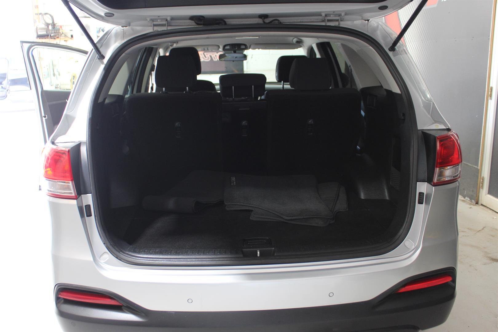 Kia Sorento 2017 - Image 24