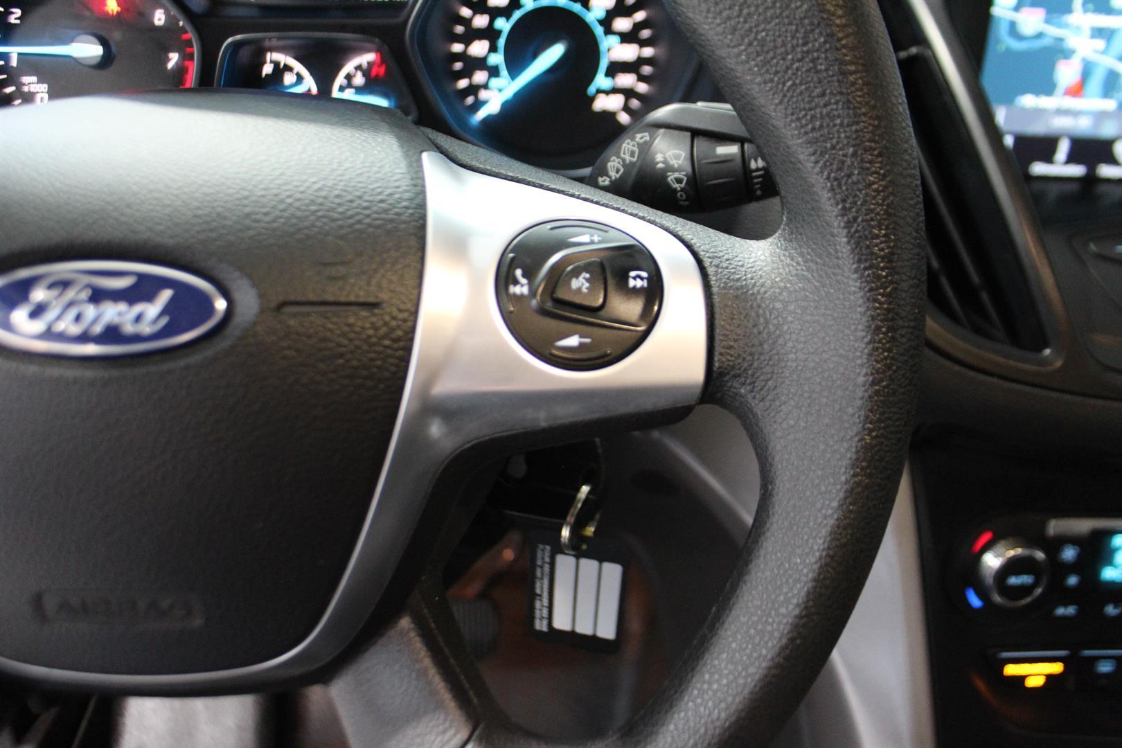 Ford Escape 2016 - Image 18